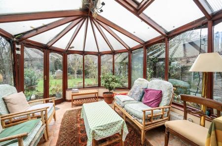 1393119-5-6942a6b...