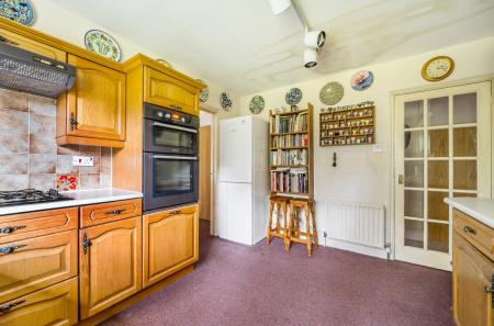 1376538-16-691349...