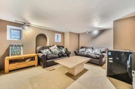 1393061-15-6943df...