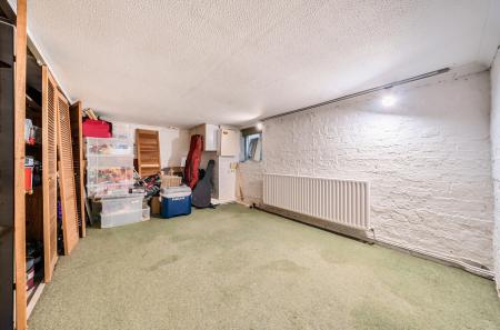 1393061-12-6943df...