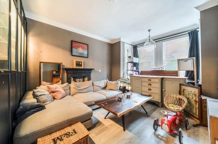 1393061-17-6943e0...