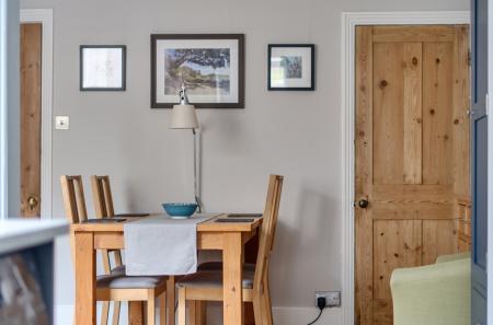 1388656-12-695d20...