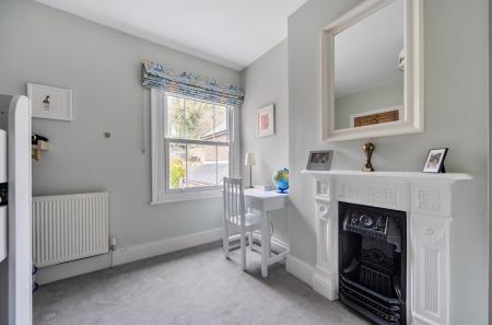 1388656-19-695d21...