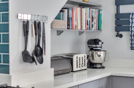 1388656-10-695d20...