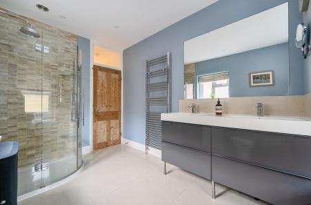 1388656-22-695d21...