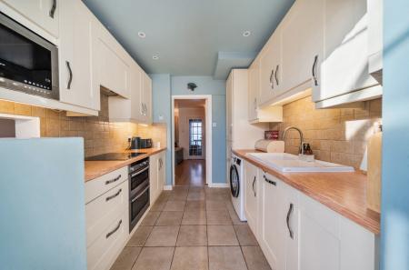 1395187-8-695e42c...