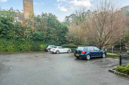 1396773-1-695fc65...