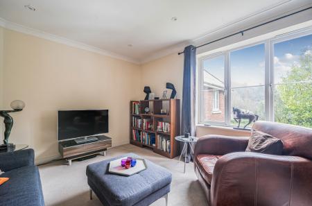 1396773-7-695fc78...