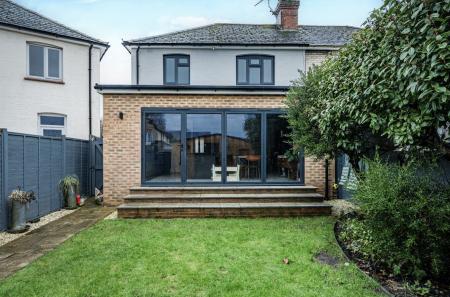 1399942-4-69690ca...