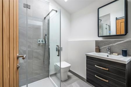 Ensuite Bathroom