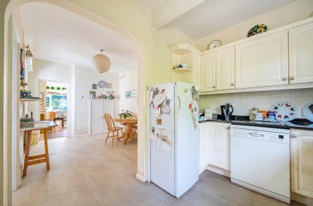 1347766-8-68d2a32...