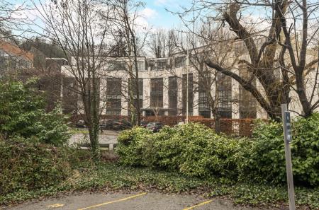 1401817-1-6970d9b...