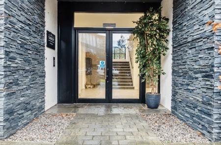 1401817-6-6970da0...