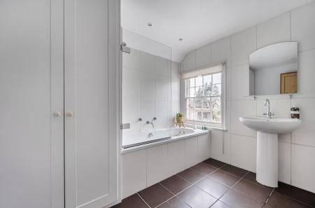 1402170-7-69777a4...