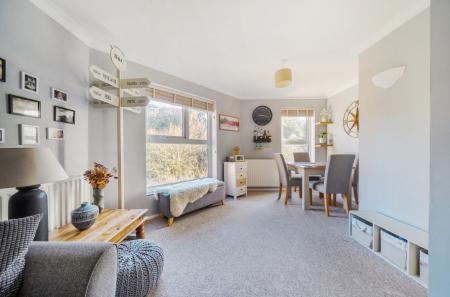 1404147-24-6979e2...