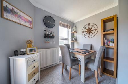 1404147-27-6979e3...