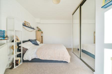 1404147-14-6979e1...