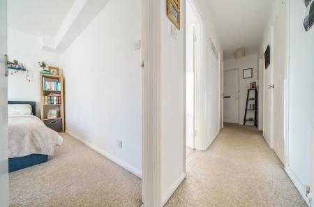 1404147-11-6979e1...