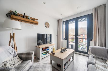 1400901-17-69773f...