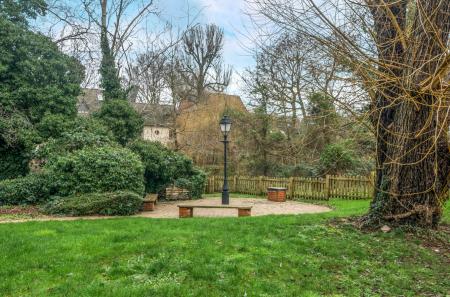 1400901-1-69773ce...