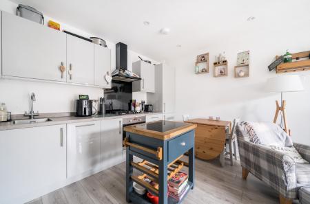 1400901-16-69773f...