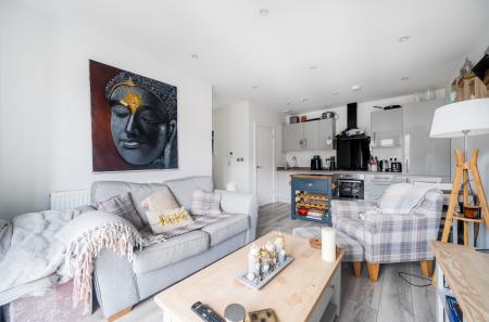 1400901-15-69773f...