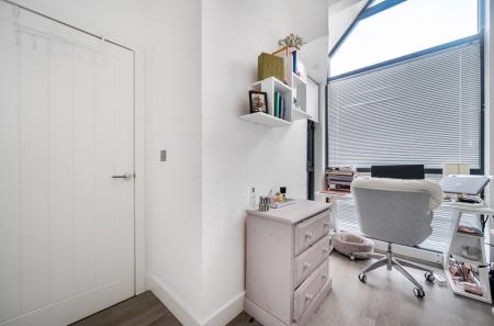 1400901-19-697740...