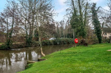 1400901-6-69773ec...