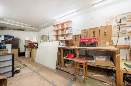 1405013-2-6980cb0...