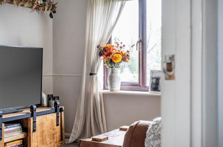 1408001-9-6984a30...