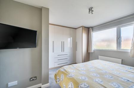 1407112-31-69831e...