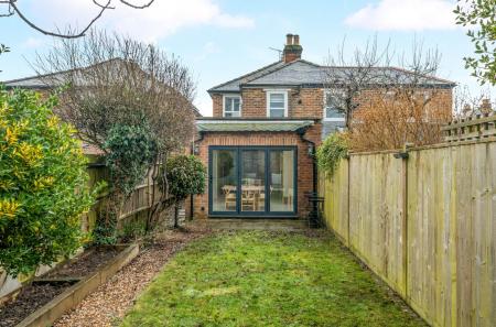 1411006-6-698b03c...