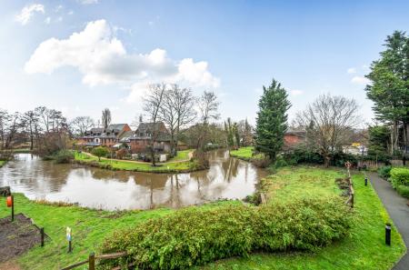 1403279-10-6985c8...