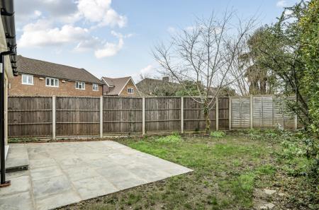 1417332-4-6995c76...