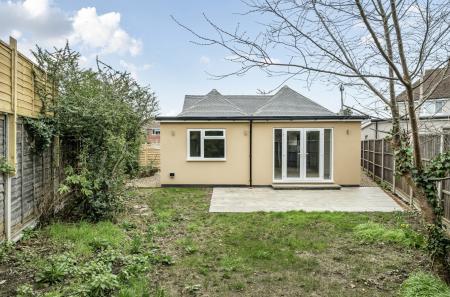 1417332-5-6995c78...