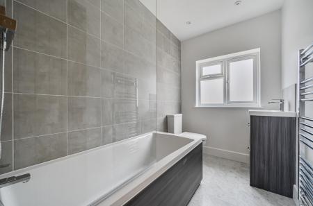 1417332-9-6995c7b...