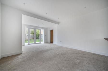 1417332-16-6995c8...