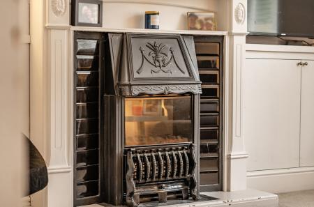 1416766-22-699c4a...