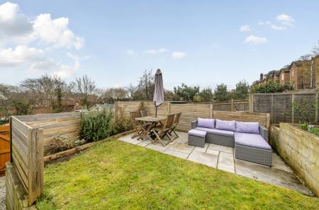 1416766-6-699c492...