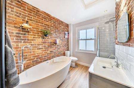 1416766-27-699c4b...