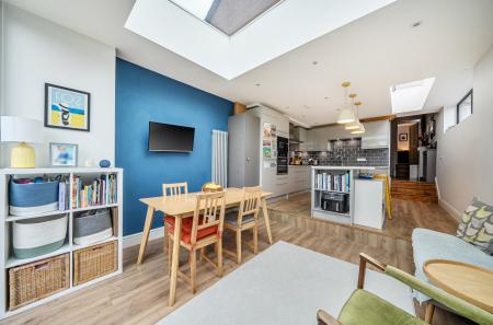 1416766-14-699c49...