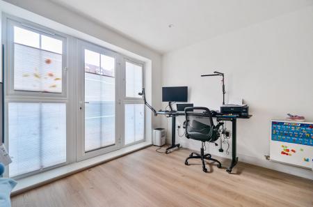 1383713-17-692431...