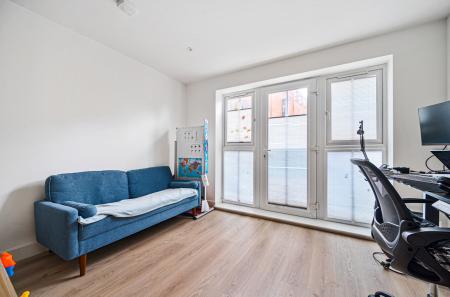 1383713-19-692431...