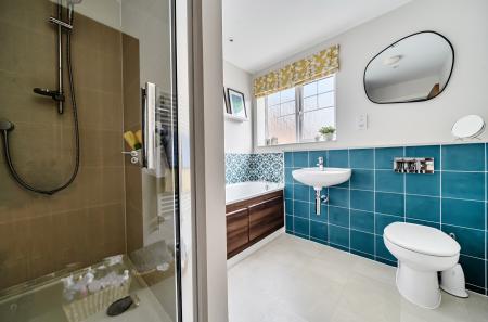 1422627-35-69a6eb...