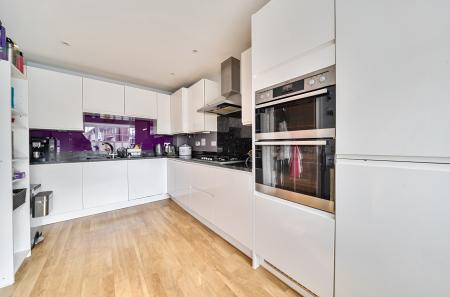 1422627-26-69a6ea...