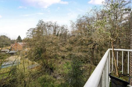 1420538-9-69a1a68...