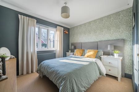 1414766-10-69a993...