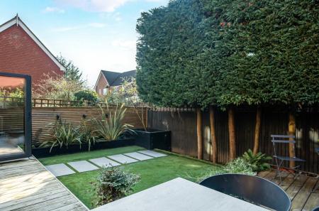 1414766-1-69a8678...