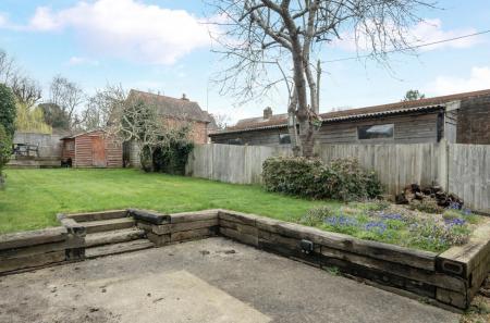 1420366-4-69aff4f...