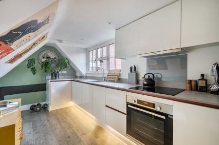 1417432-4-69a9510...